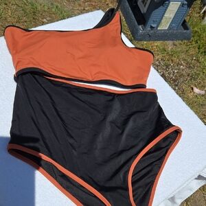 Two-Tone One Shoulder One-Piece